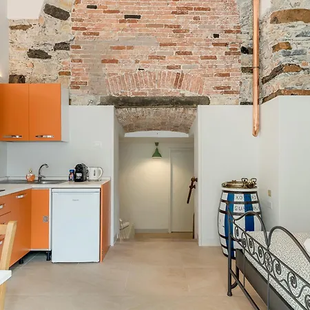 Pealess House Apartment La Spezia